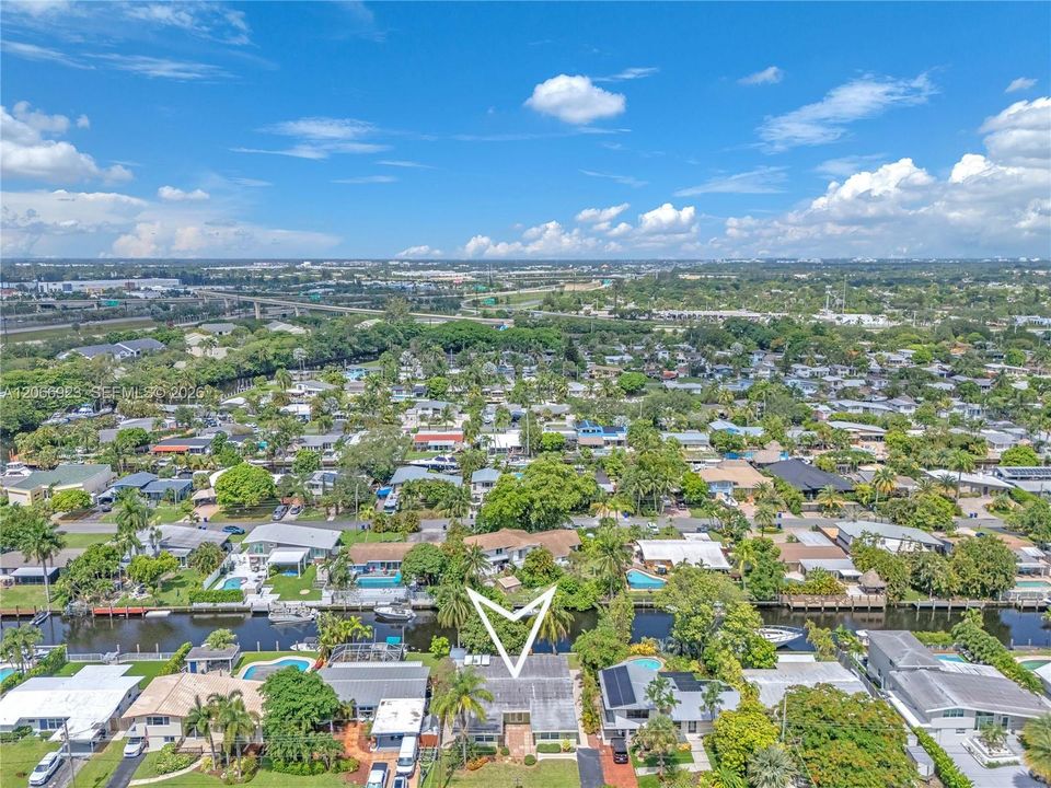 For Rent: $5,700 (3 beds, 2 baths, 2434 Square Feet)