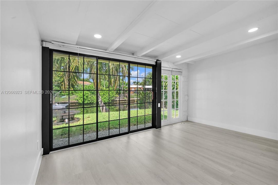 For Rent: $5,700 (3 beds, 2 baths, 2434 Square Feet)