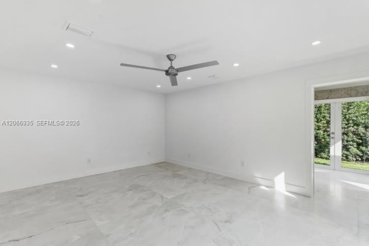 En Renta: $21,000 (5 camas, 4 baños, 2452 Pies cuadrados)