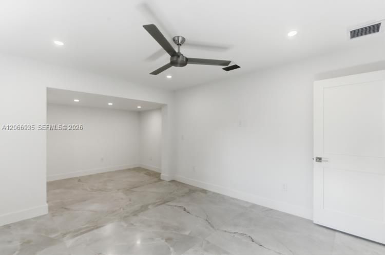 En Renta: $21,000 (5 camas, 4 baños, 2452 Pies cuadrados)