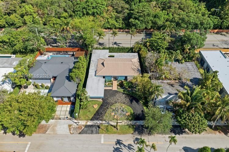 En Renta: $21,000 (5 camas, 4 baños, 2452 Pies cuadrados)