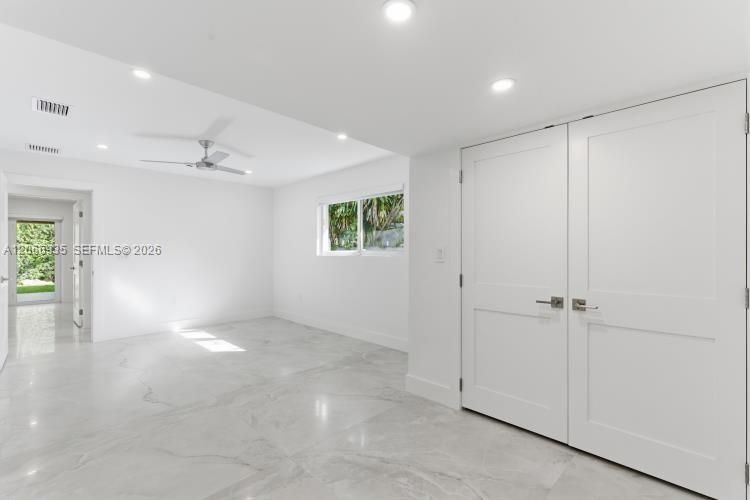 En Renta: $21,000 (5 camas, 4 baños, 2452 Pies cuadrados)