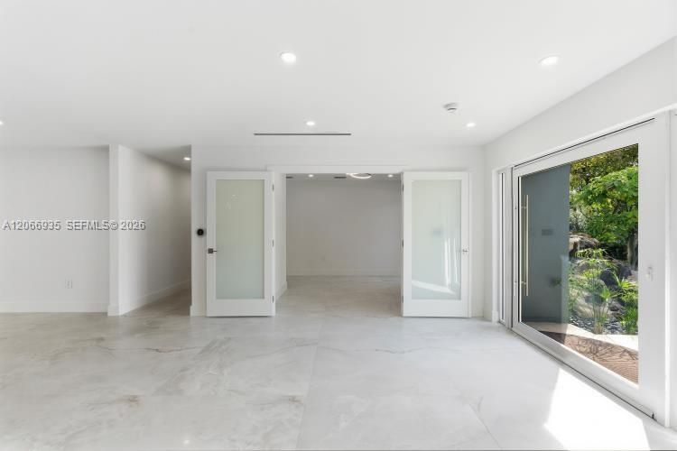 En Renta: $21,000 (5 camas, 4 baños, 2452 Pies cuadrados)