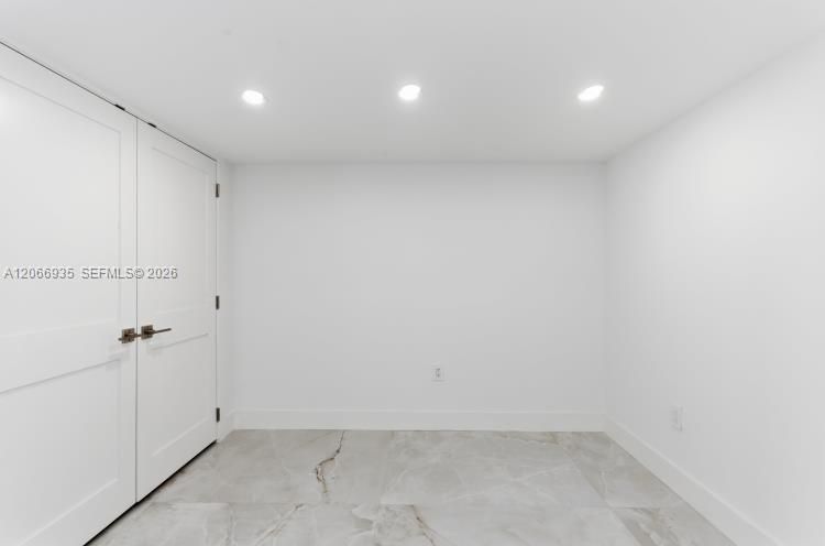 En Renta: $21,000 (5 camas, 4 baños, 2452 Pies cuadrados)