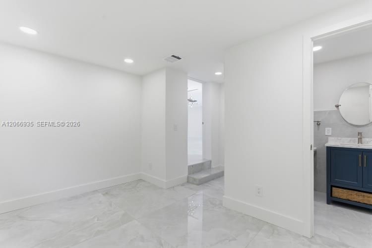 En Renta: $21,000 (5 camas, 4 baños, 2452 Pies cuadrados)