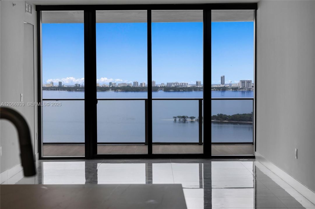 For Rent: $9,450 (2 beds, 3 baths, 1306 Square Feet)