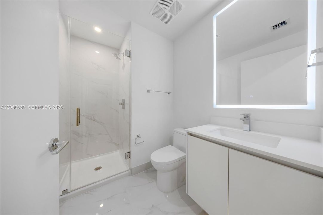 For Rent: $9,450 (2 beds, 3 baths, 1306 Square Feet)