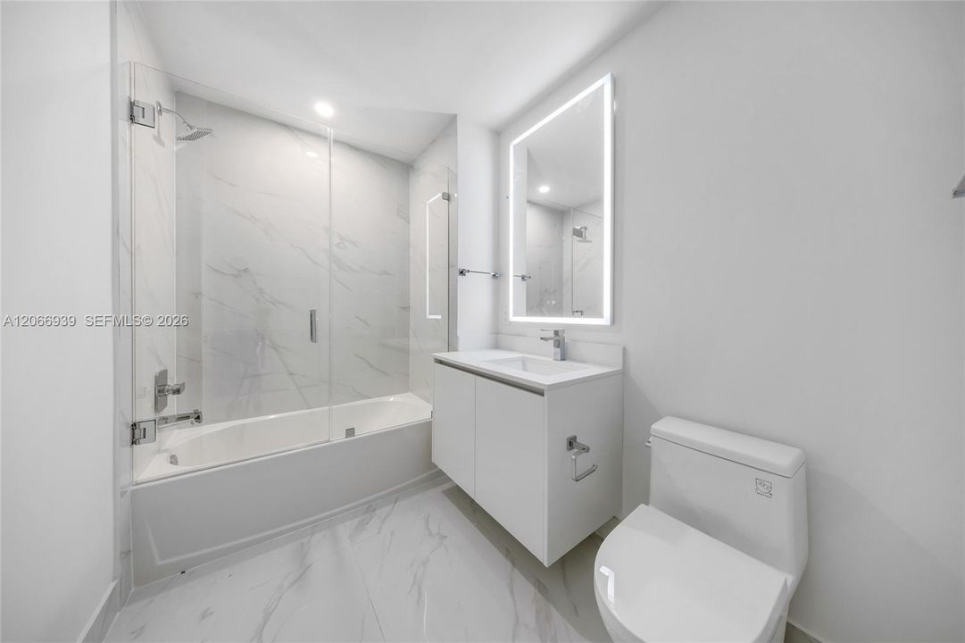 For Rent: $9,450 (2 beds, 3 baths, 1306 Square Feet)