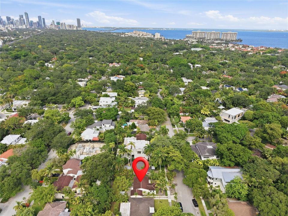 For Rent: $5,200 (2 beds, 1 baths, 1173 Square Feet)