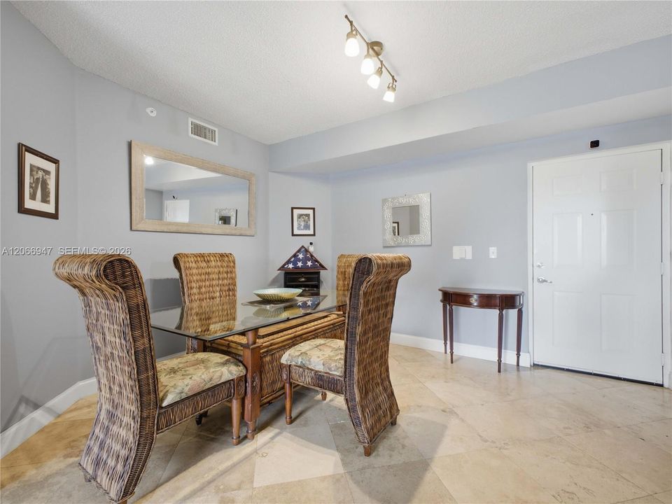 For Sale: $474,000 (3 beds, 2 baths, 1479 Square Feet)