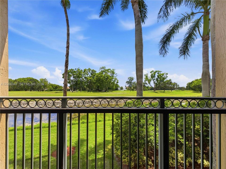 For Sale: $474,000 (3 beds, 2 baths, 1479 Square Feet)