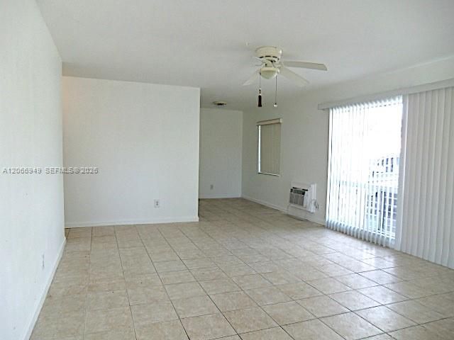 For Rent: $1,650 (1 beds, 1 baths, 850 Square Feet)
