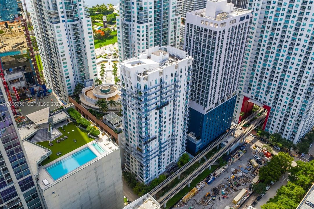 待售: $399,999 (2 贝兹, 2 浴室, 1185 平方英尺)