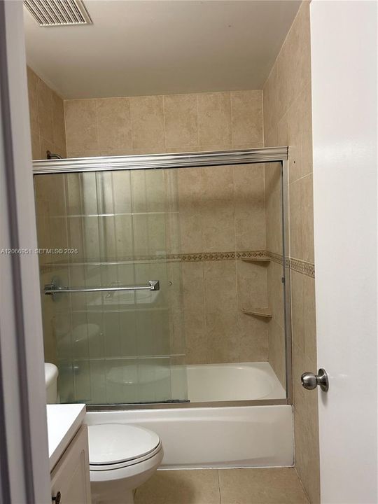 В аренду: $2,550 (3 спален, 2 ванн, 1220 Квадратных фут)