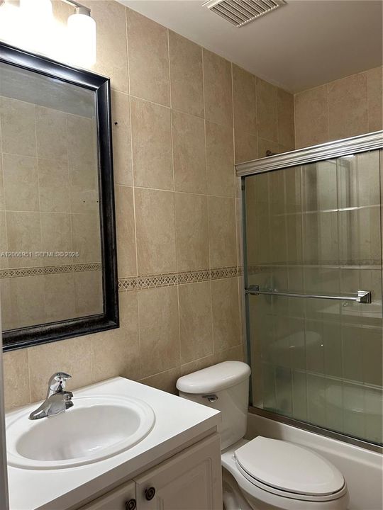 В аренду: $2,550 (3 спален, 2 ванн, 1220 Квадратных фут)