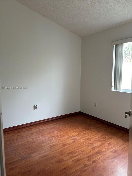 В аренду: $2,550 (3 спален, 2 ванн, 1220 Квадратных фут)