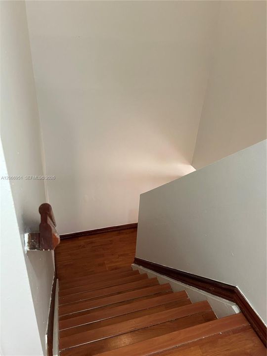 В аренду: $2,550 (3 спален, 2 ванн, 1220 Квадратных фут)