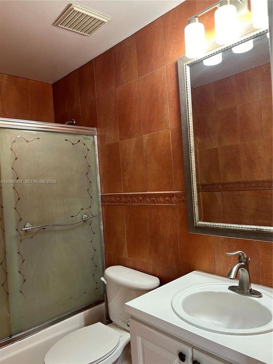 В аренду: $2,550 (3 спален, 2 ванн, 1220 Квадратных фут)