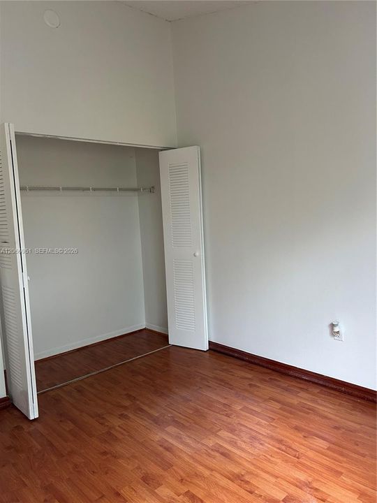 В аренду: $2,550 (3 спален, 2 ванн, 1220 Квадратных фут)