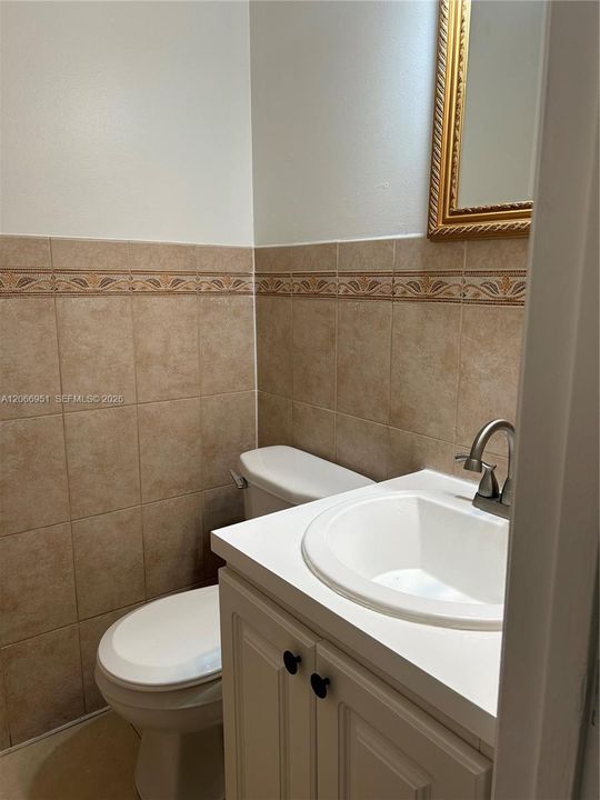 В аренду: $2,550 (3 спален, 2 ванн, 1220 Квадратных фут)