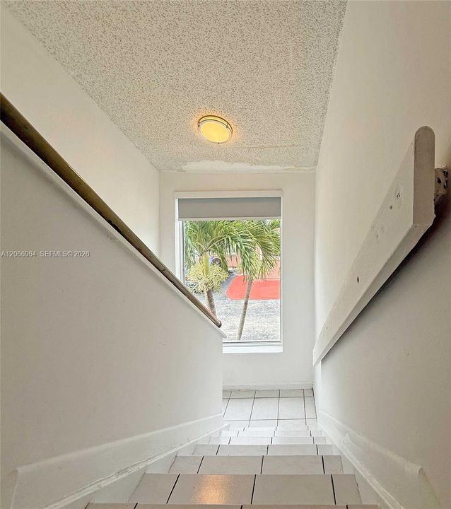 For Sale: $550,000 (4 beds, 3 baths, 1690 Square Feet)