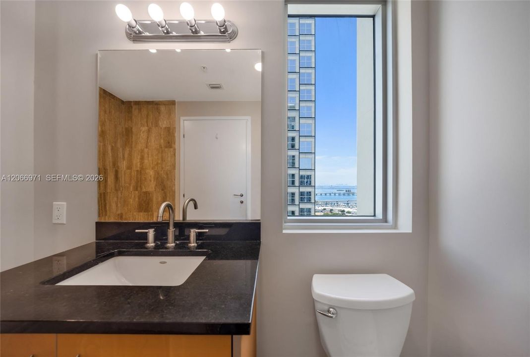 For Sale: $375,000 (1 beds, 1 baths, 540 Square Feet)