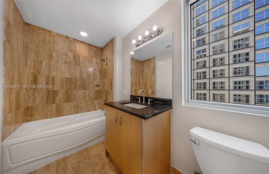 For Sale: $375,000 (1 beds, 1 baths, 540 Square Feet)