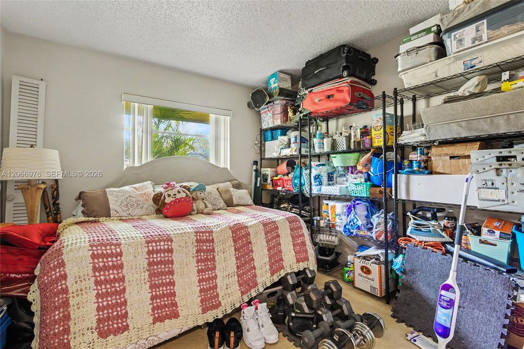 For Sale: $253,999 (2 beds, 2 baths, 960 Square Feet)