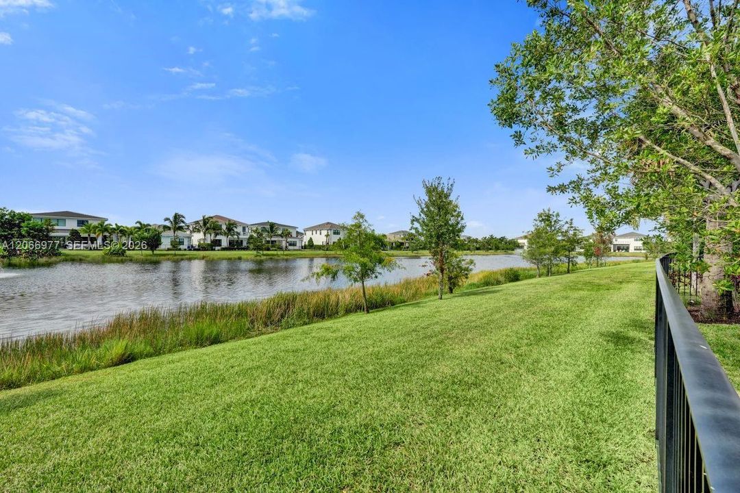 For Rent: $11,000 (5 beds, 6 baths, 3501 Square Feet)