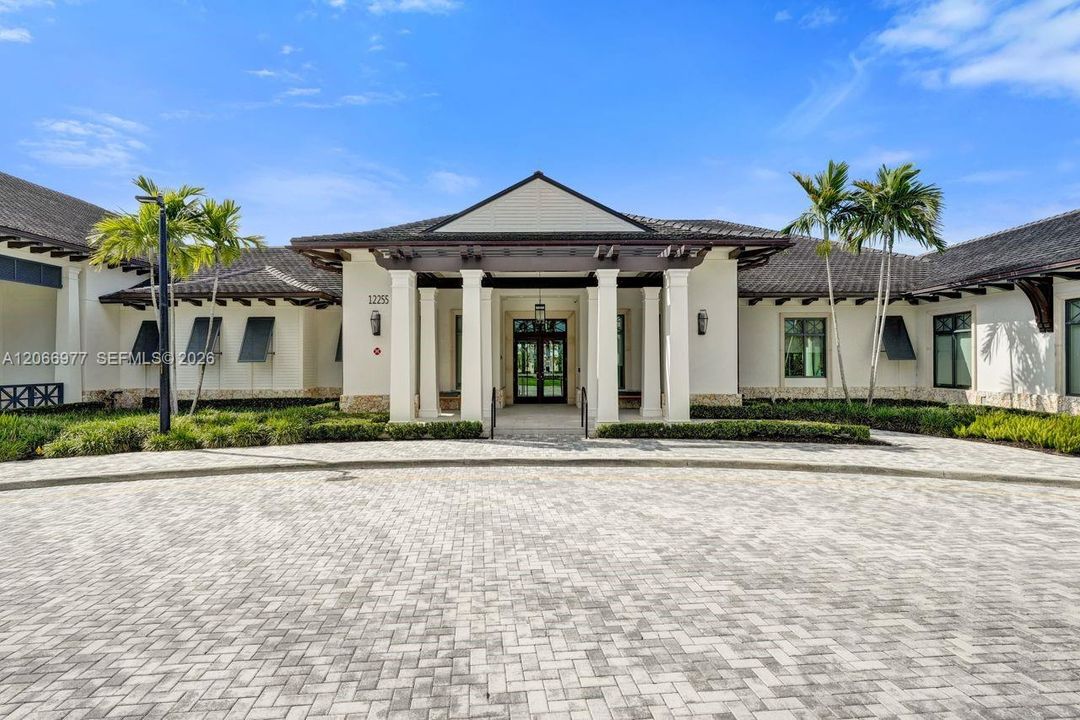 For Rent: $11,000 (5 beds, 6 baths, 3501 Square Feet)