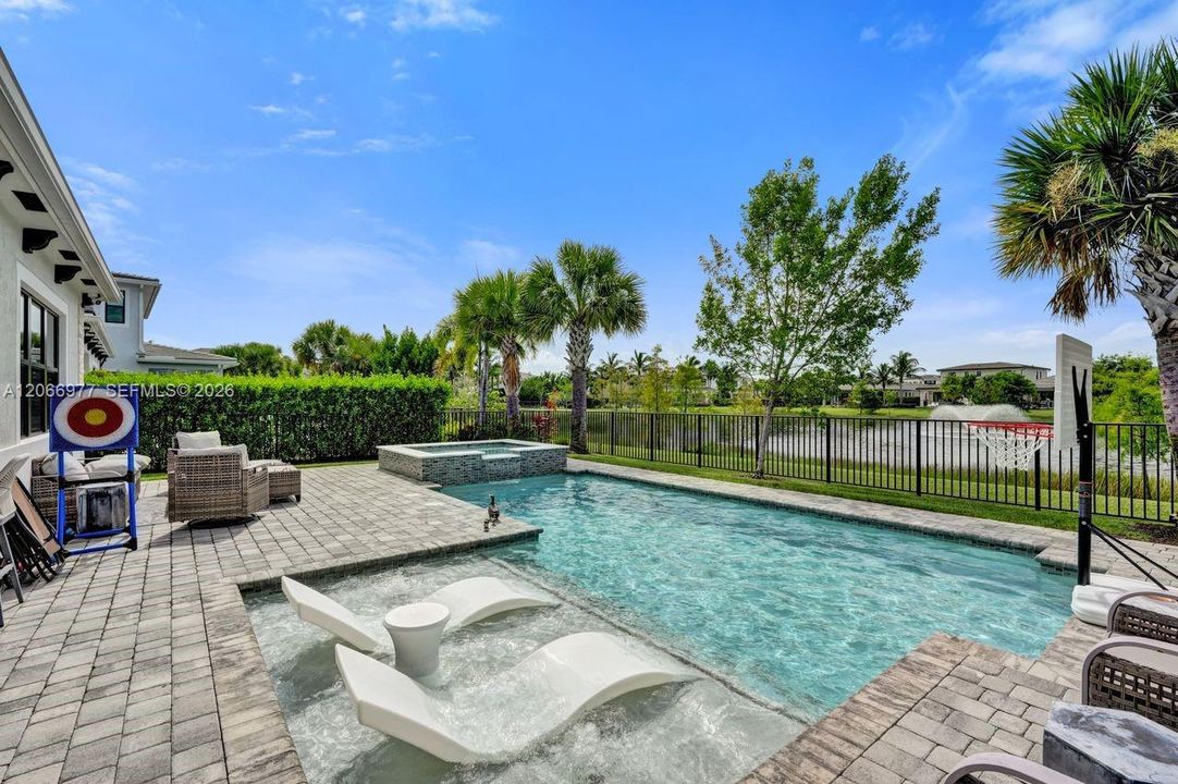 For Rent: $11,000 (5 beds, 6 baths, 3501 Square Feet)