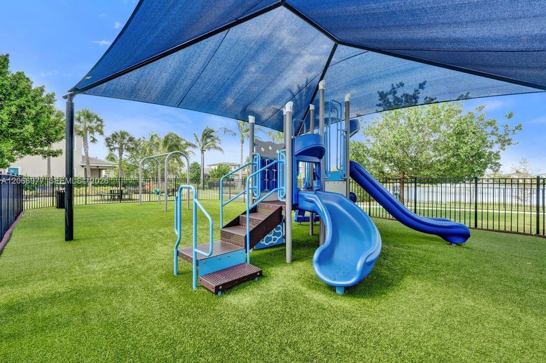 For Rent: $11,000 (5 beds, 6 baths, 3501 Square Feet)