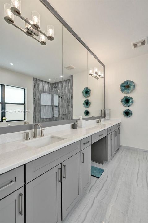 For Rent: $11,000 (5 beds, 6 baths, 3501 Square Feet)
