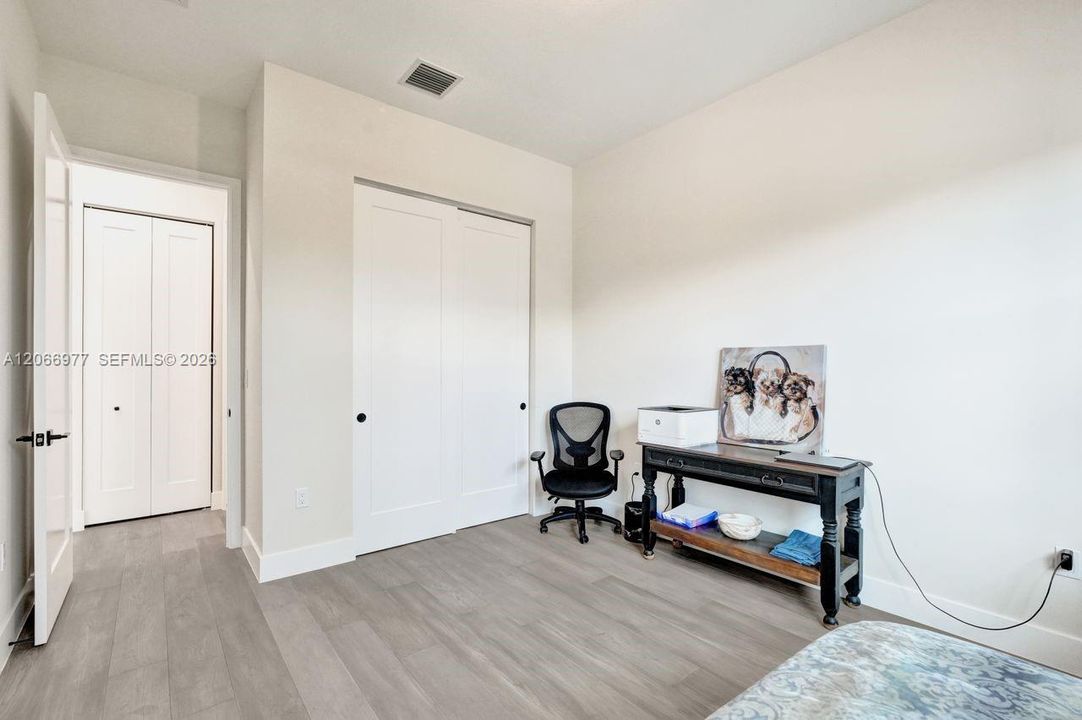 For Rent: $11,000 (5 beds, 6 baths, 3501 Square Feet)