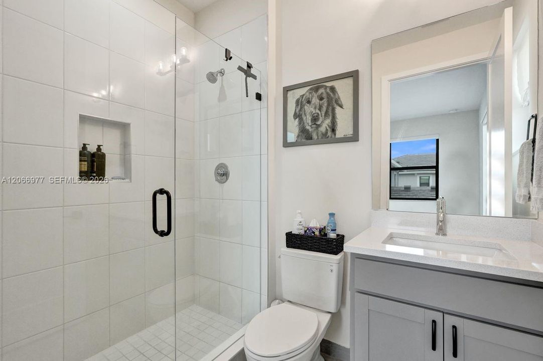 For Rent: $11,000 (5 beds, 6 baths, 3501 Square Feet)