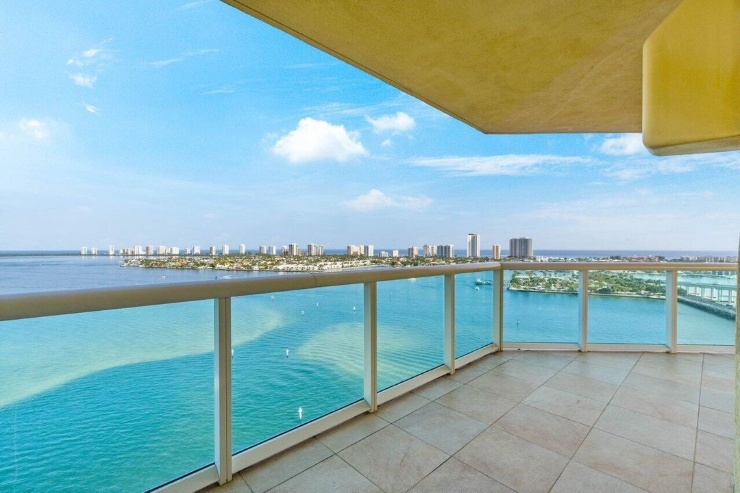 wrap around water views