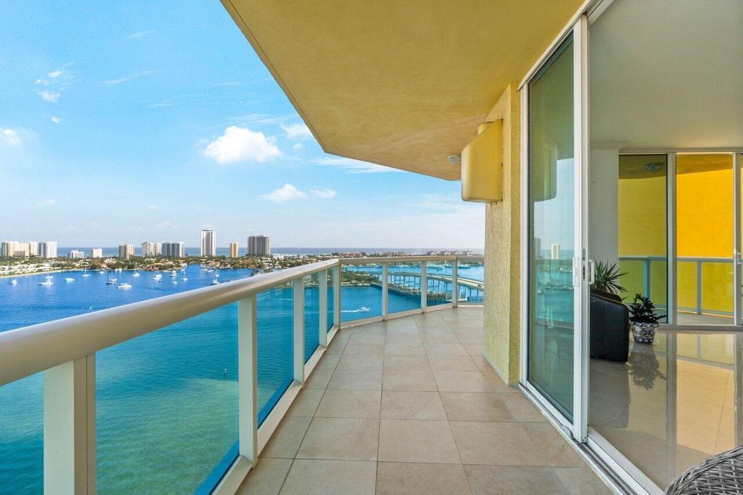 wrap around balcony