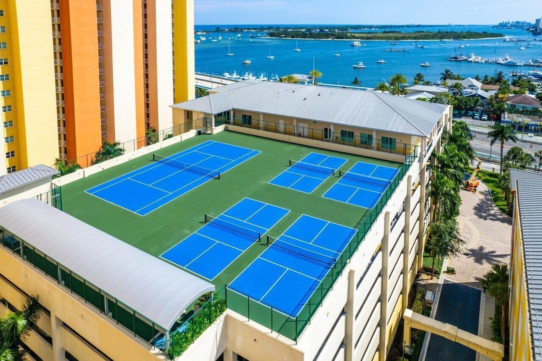 tennis/ pickleball