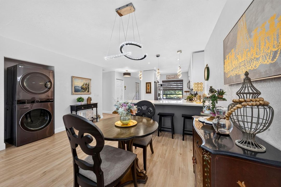 014-018-Dining RoomKitchen-1500x1000
