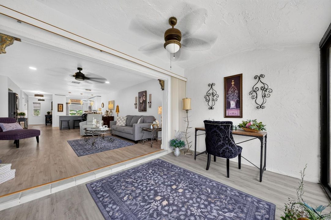 023-023-Sun Room-1500x998
