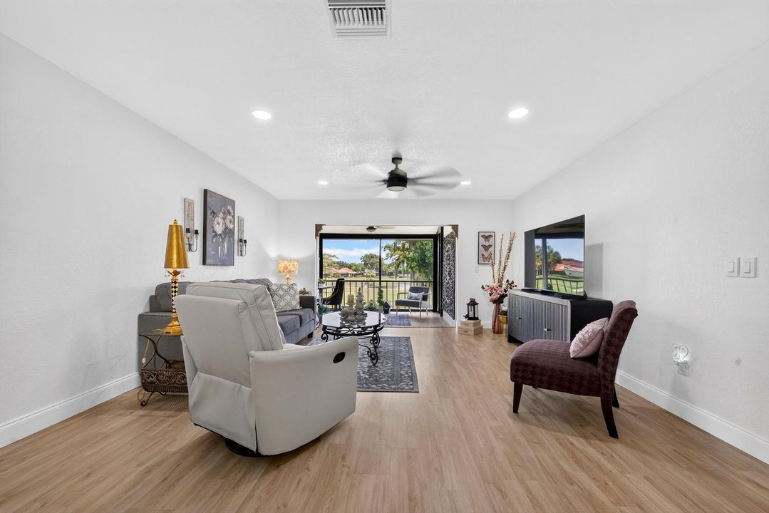015-001-Living Room-1500x1000