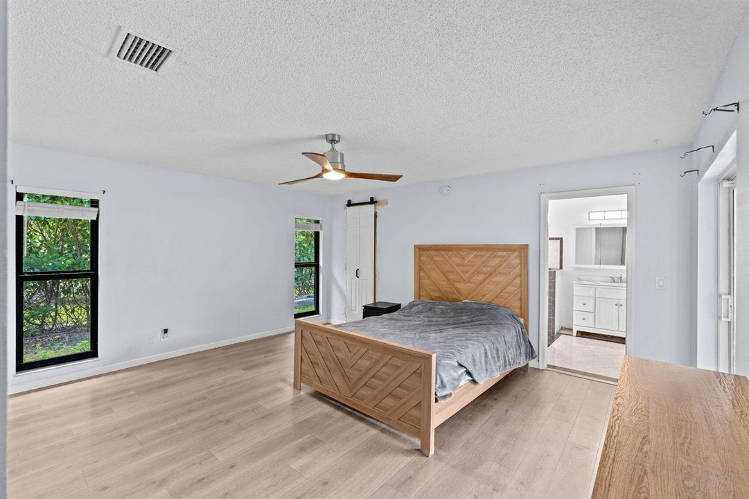 28-web-or-mls-A7404179