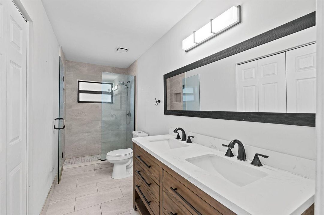 38-web-or-mls-A7404197