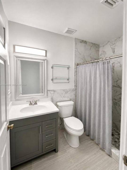For Rent: $3,200 (3 beds, 2 baths, 1385 Square Feet)