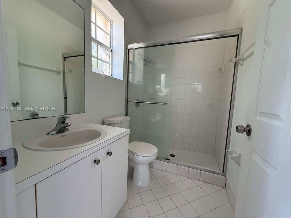 For Sale: $265,000 (3 beds, 2 baths, 1062 Square Feet)