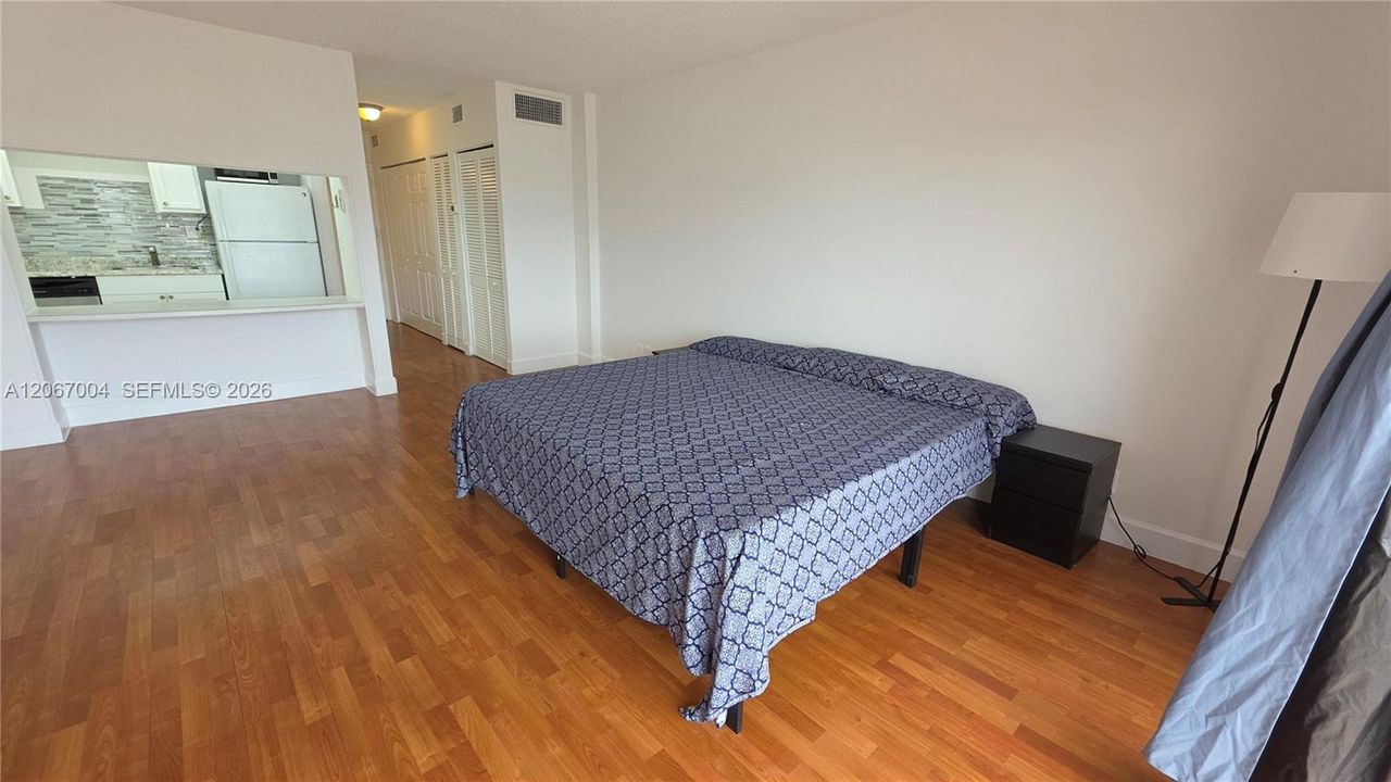 Activo con contrato: $1,575 (1 camas, 1 baños, 450 Pies cuadrados)