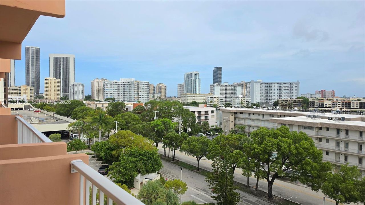Activo con contrato: $1,575 (1 camas, 1 baños, 450 Pies cuadrados)