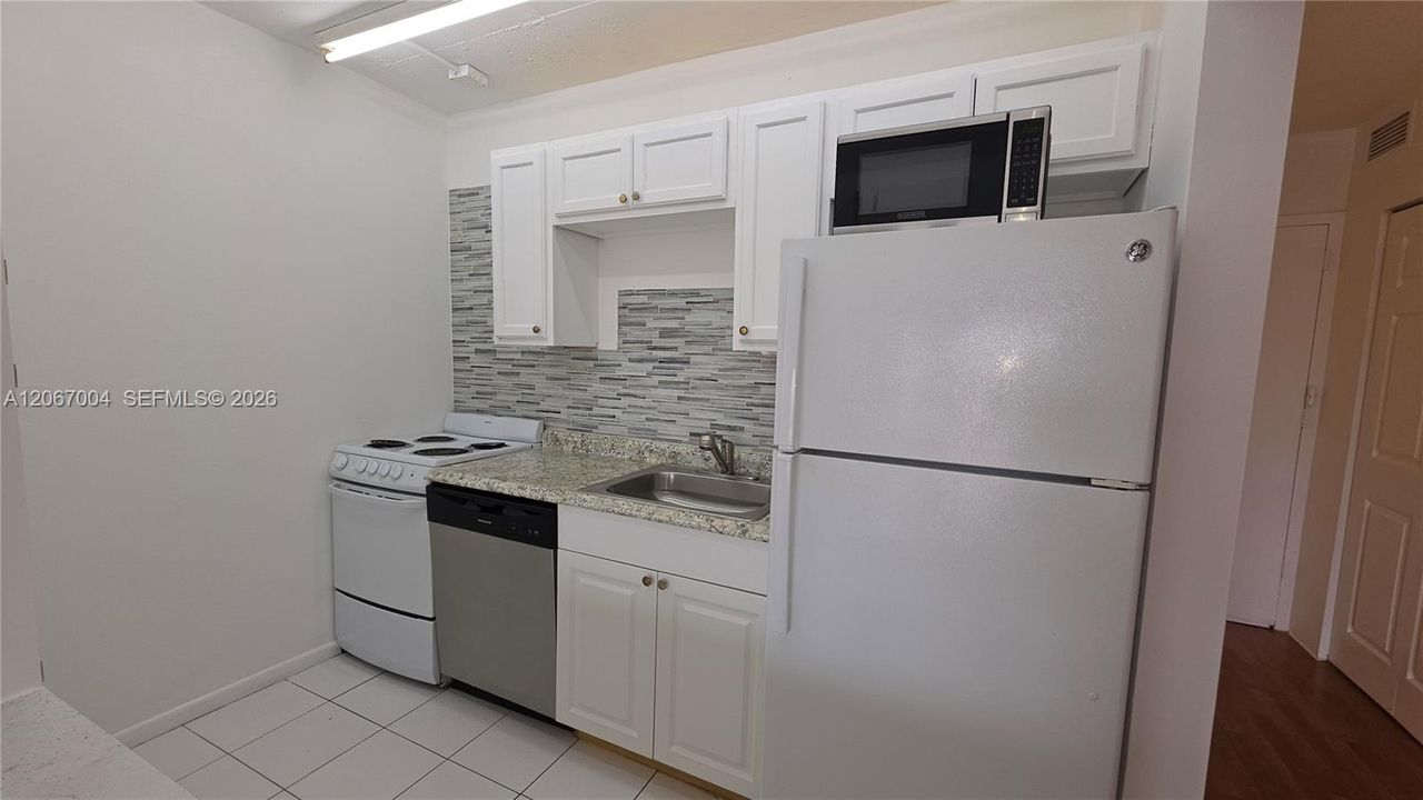 Activo con contrato: $1,575 (1 camas, 1 baños, 450 Pies cuadrados)