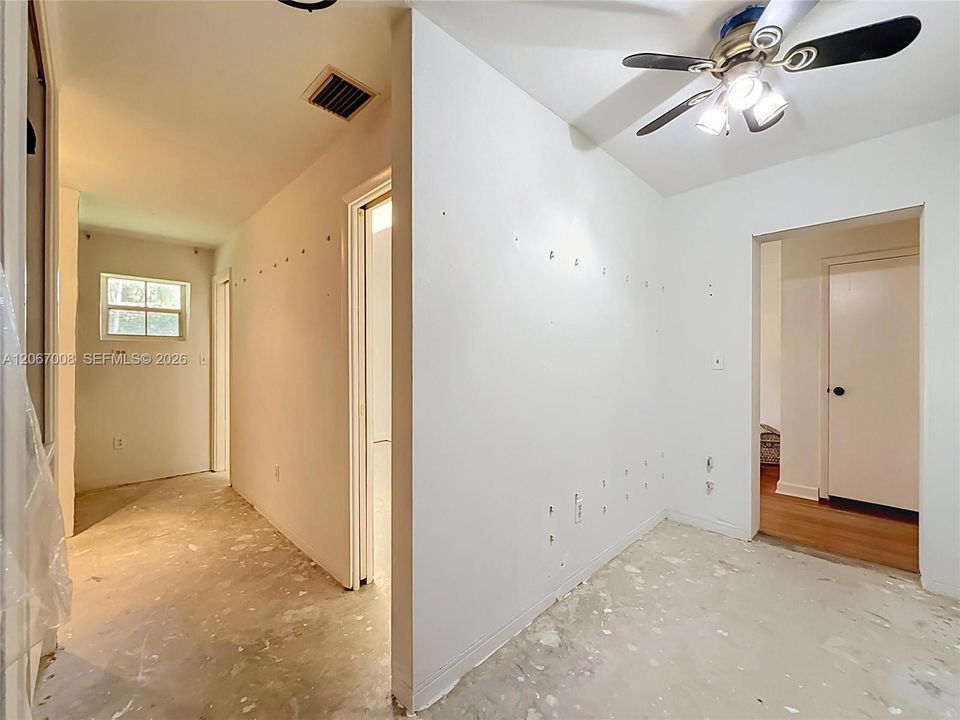 En Venta: $1,275,000 (3 camas, 2 baños, 1879 Pies cuadrados)