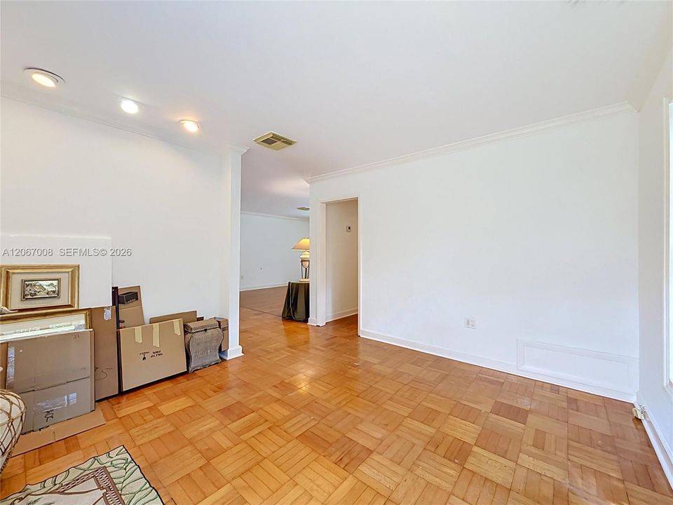 En Venta: $1,275,000 (3 camas, 2 baños, 1879 Pies cuadrados)